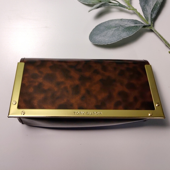 Tory Burch Accessories - Tory Burch Glasses/Sunglasses Case